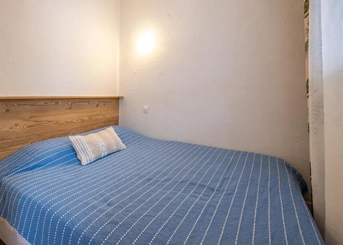 Sunny Centre Vue Mont Blanc Balcon 3 Personnes *